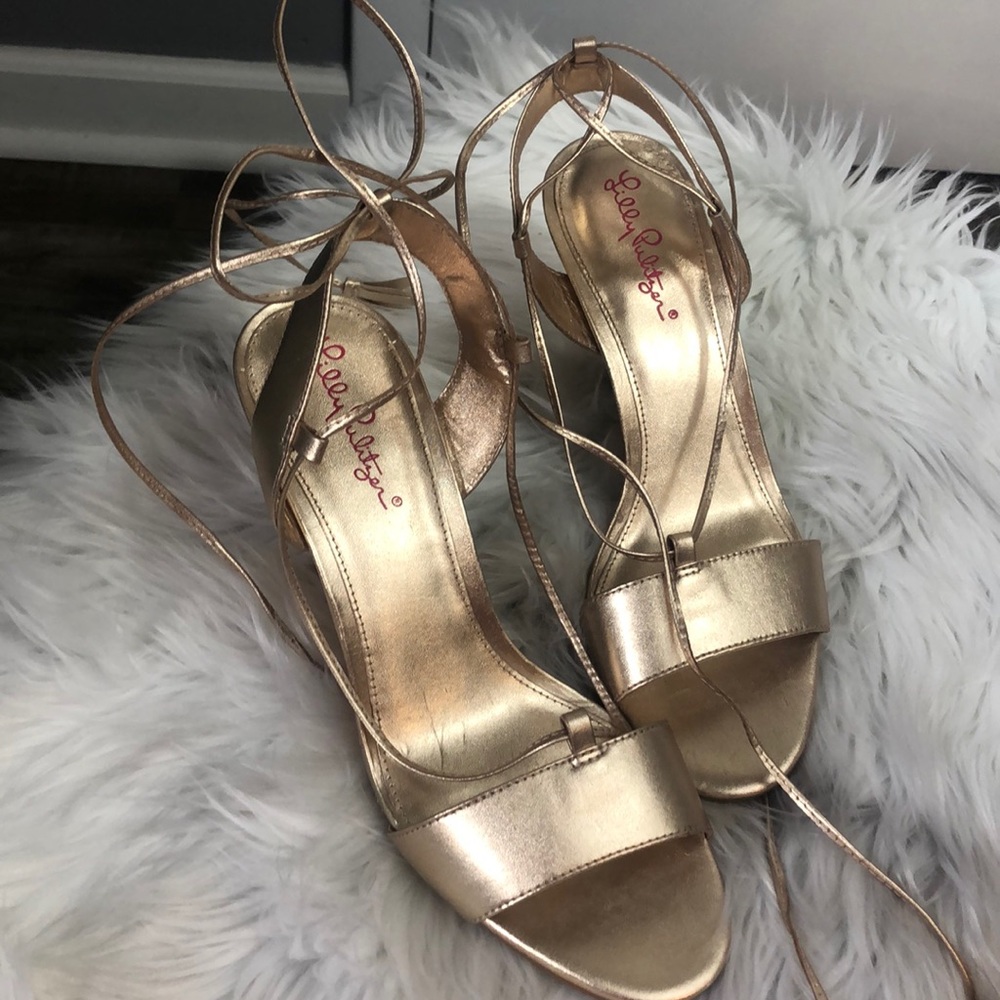 Lilly Pulitzer gold wedges with ties